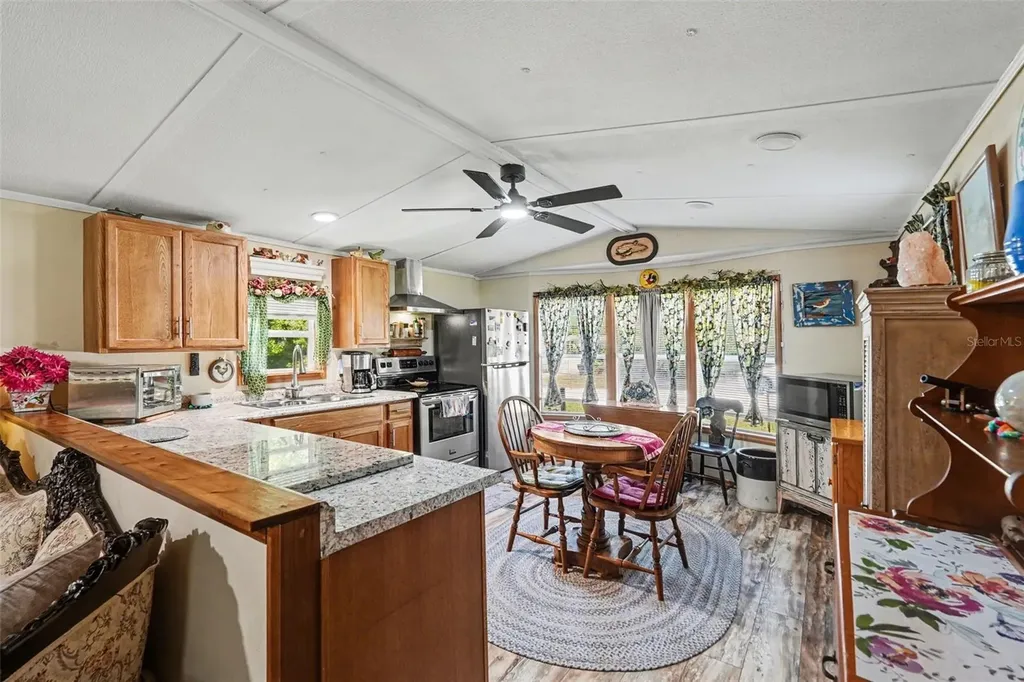 9243 Cooper Terrace Brooksville FL 34601