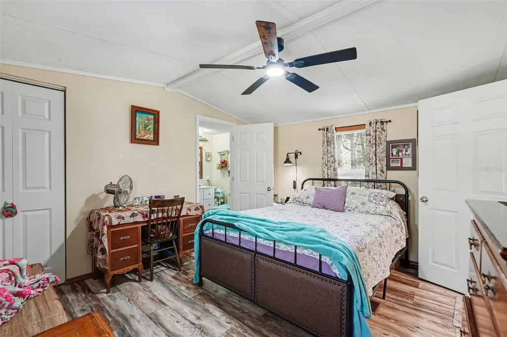 9243 Cooper Terrace Brooksville FL 34601