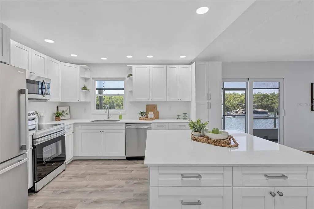 8817 Bay Pointe Drive Tampa FL 33615