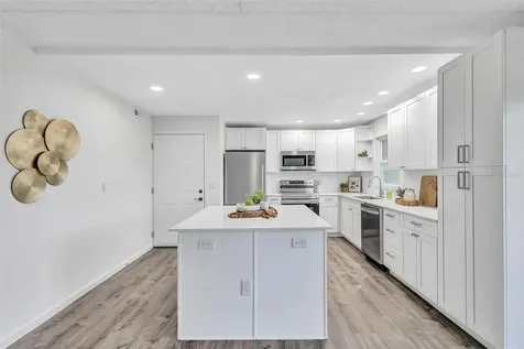 8817 Bay Pointe Drive Tampa FL 33615