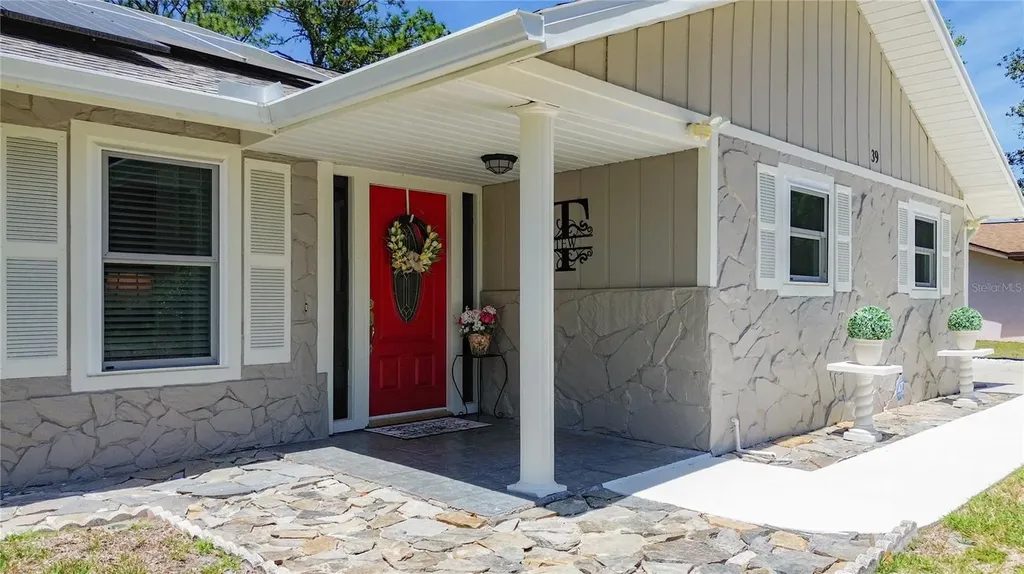 39 Pine Street Homosassa FL 34446