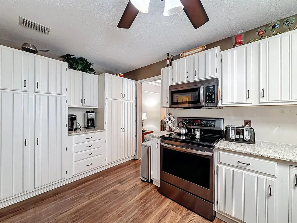 39 Pine Street Homosassa FL 34446