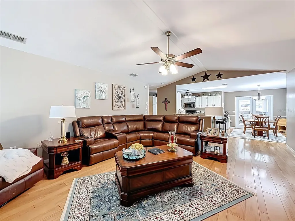 39 Pine Street Homosassa FL 34446