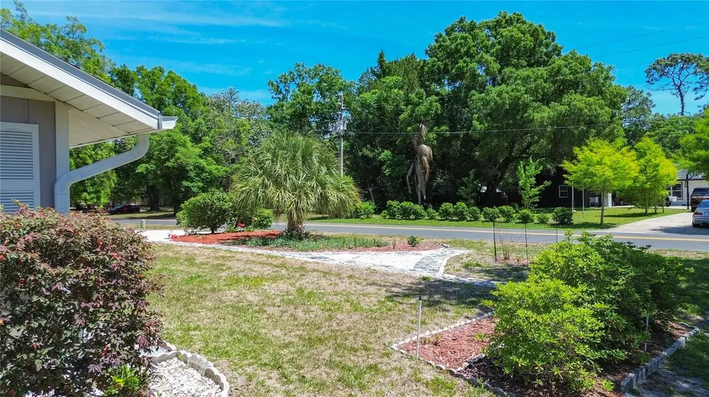 39 Pine Street Homosassa FL 34446