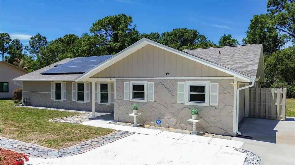 39 Pine Street Homosassa FL 34446