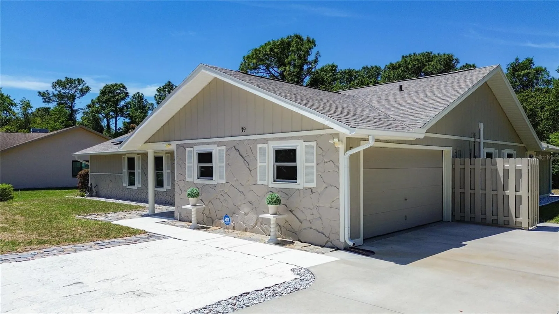39 Pine Street Homosassa FL 34446
