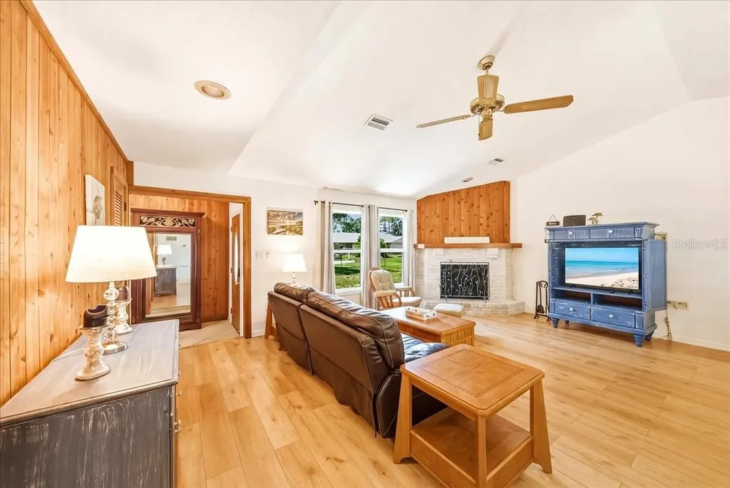 5639 Blount Avenue Sarasota FL 34231
