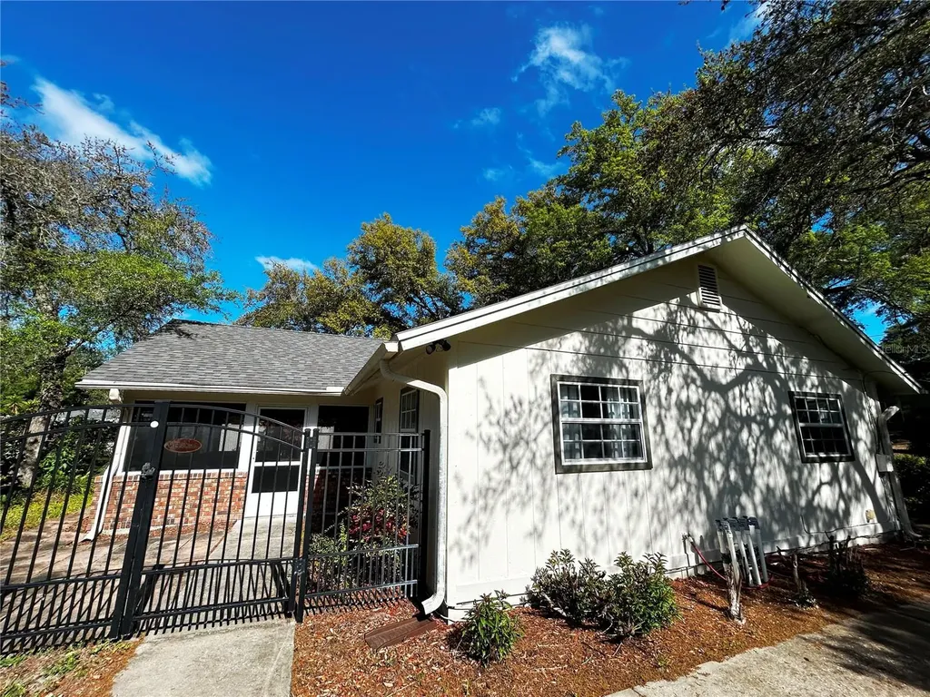 700 Swarthmore Road Deland FL 32724