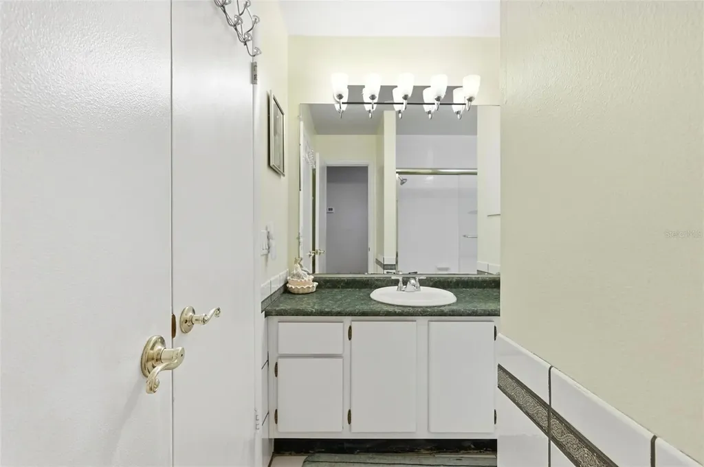 404 Windrush Bay Drive Tarpon Springs FL 34689
