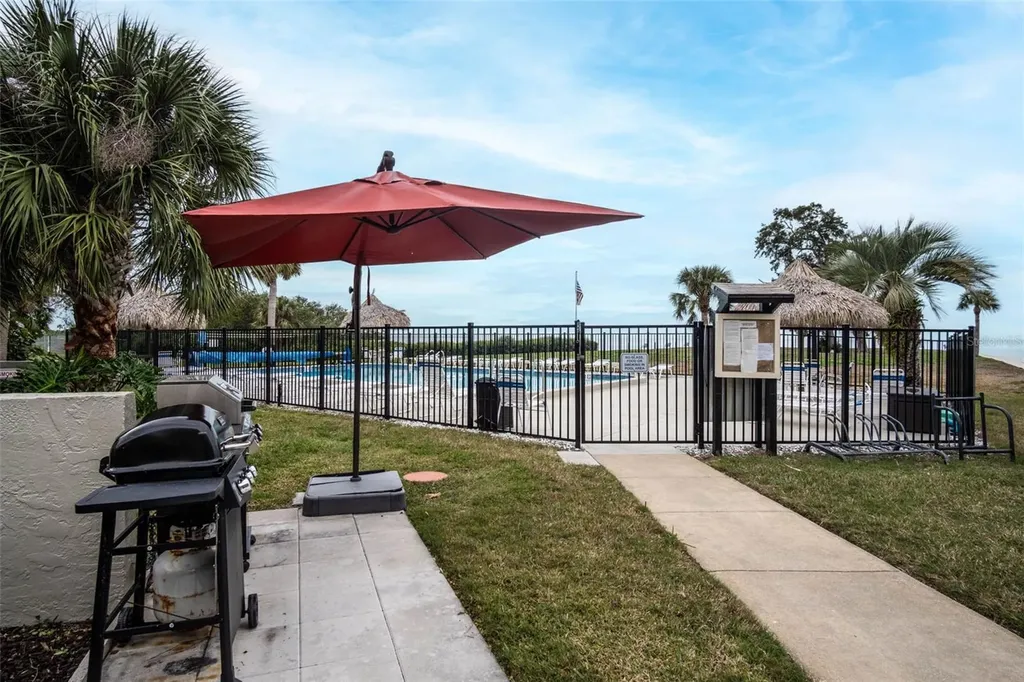 404 Windrush Bay Drive Tarpon Springs FL 34689