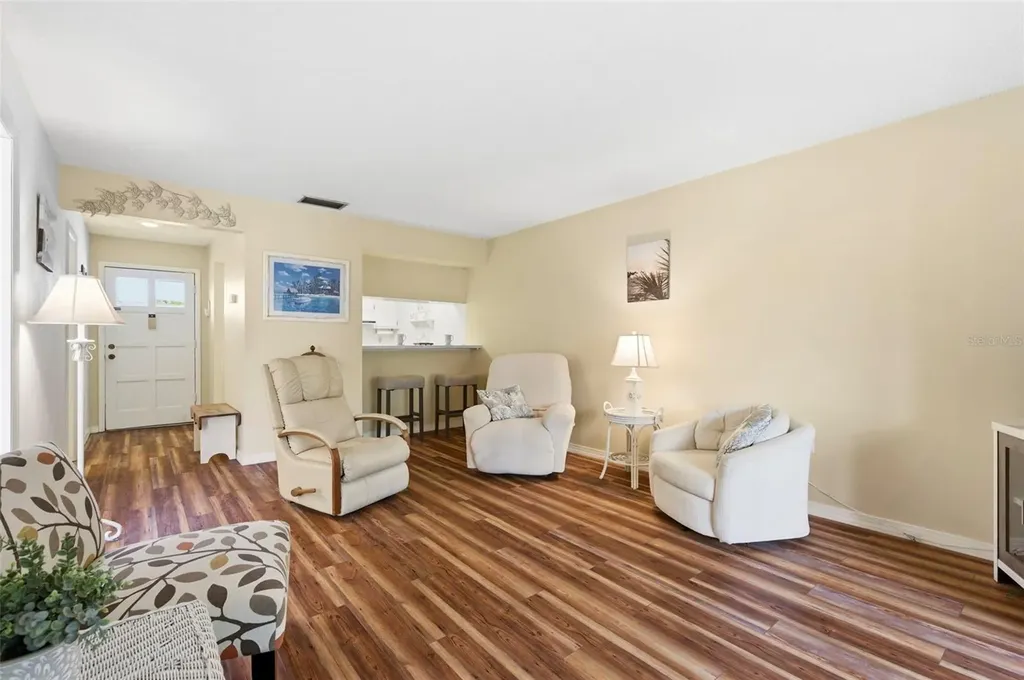 404 Windrush Bay Drive Tarpon Springs FL 34689