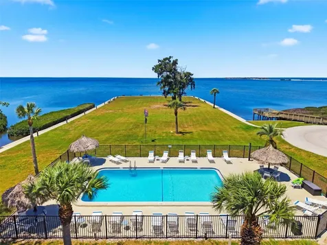 404 Windrush Bay Drive Tarpon Springs FL 34689