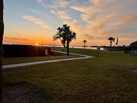 404 Windrush Bay Drive Tarpon Springs FL 34689
