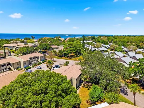 404 Windrush Bay Drive Tarpon Springs FL 34689