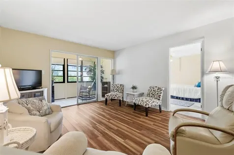 404 Windrush Bay Drive Tarpon Springs FL 34689