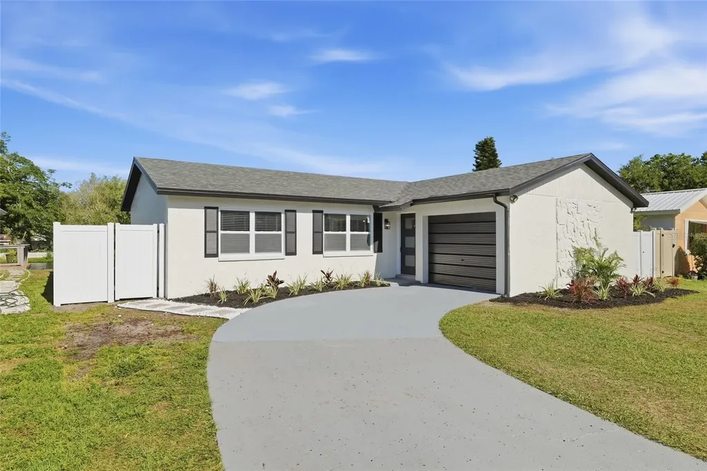1423 Chesterfield Drive Dunedin FL 34698