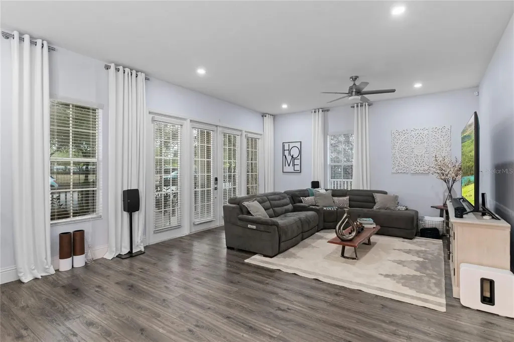 1845 Common Way Road Orlando FL 32814