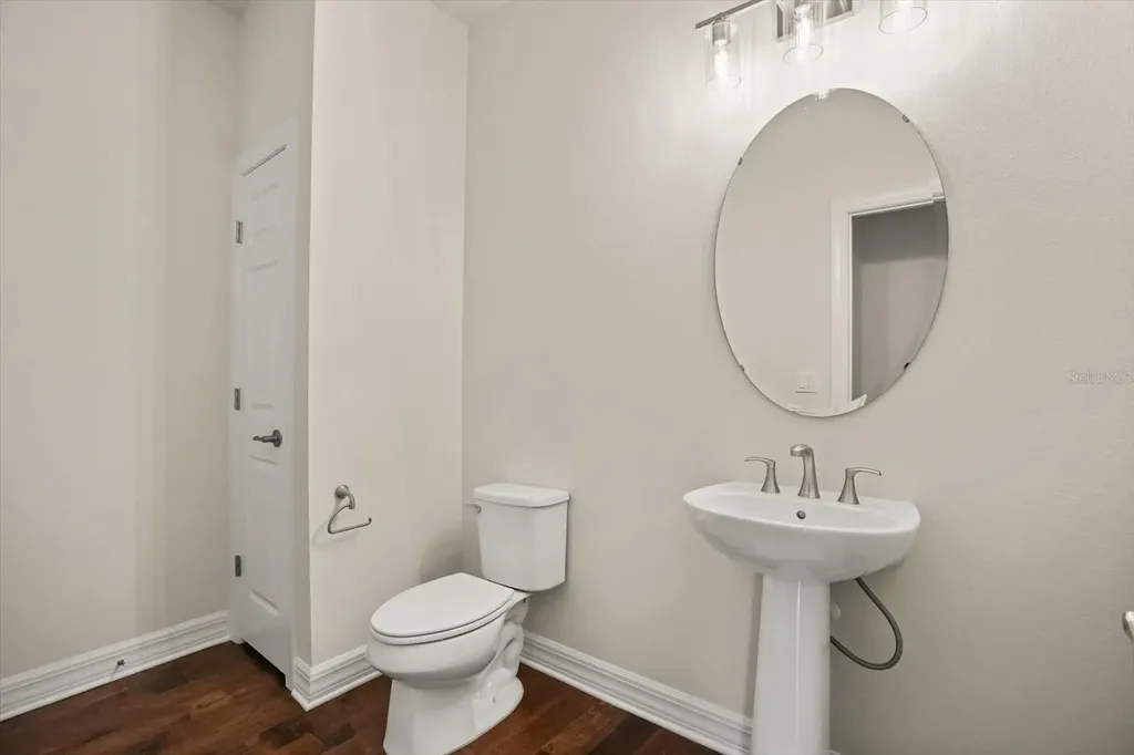 8352 Park Cliff Way Orlando FL 32836