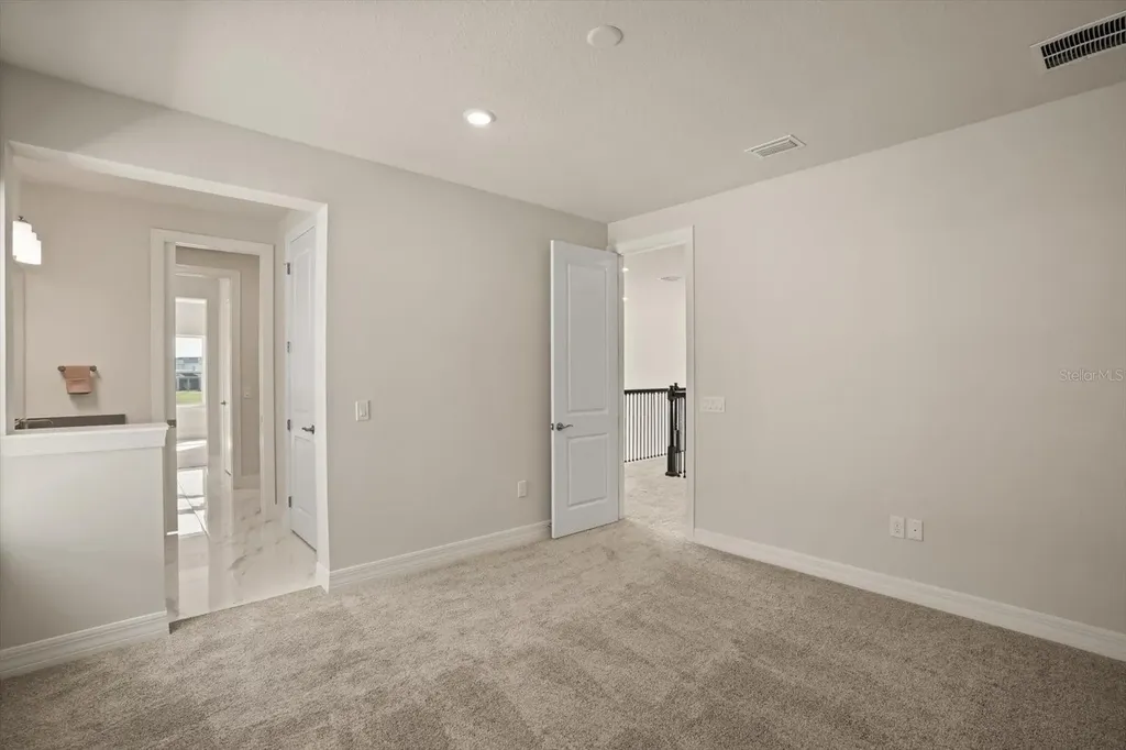 8352 Park Cliff Way Orlando FL 32836