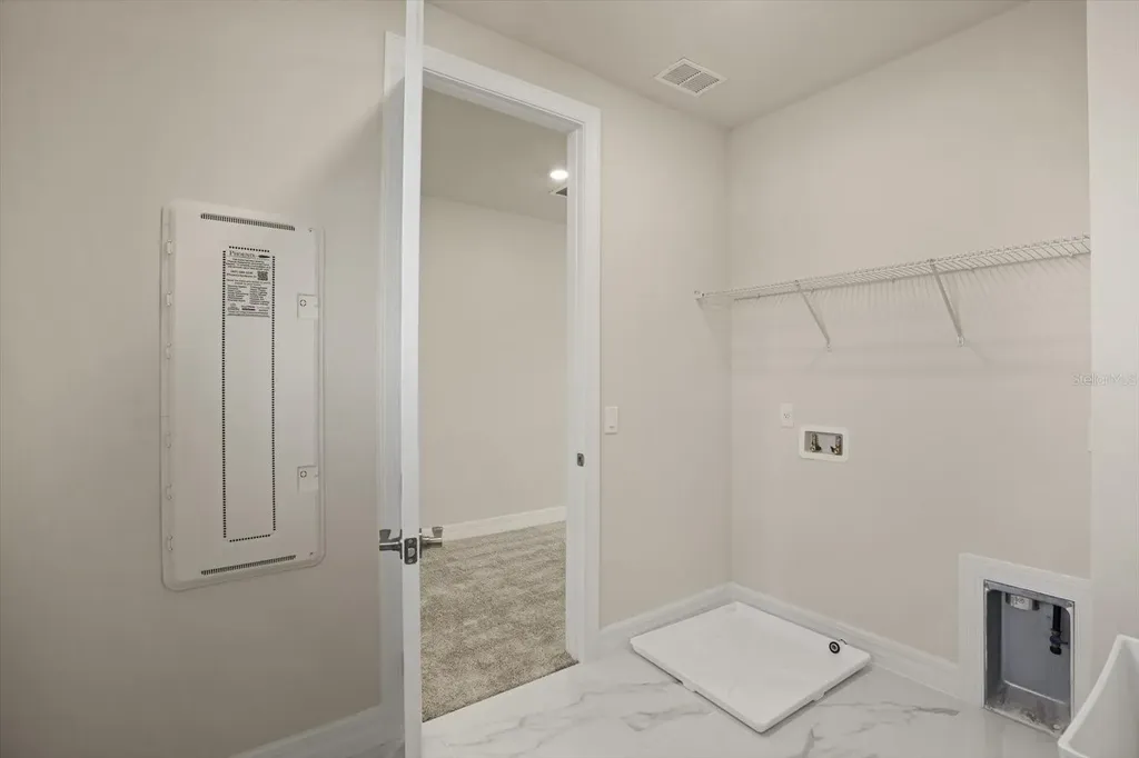 8352 Park Cliff Way Orlando FL 32836