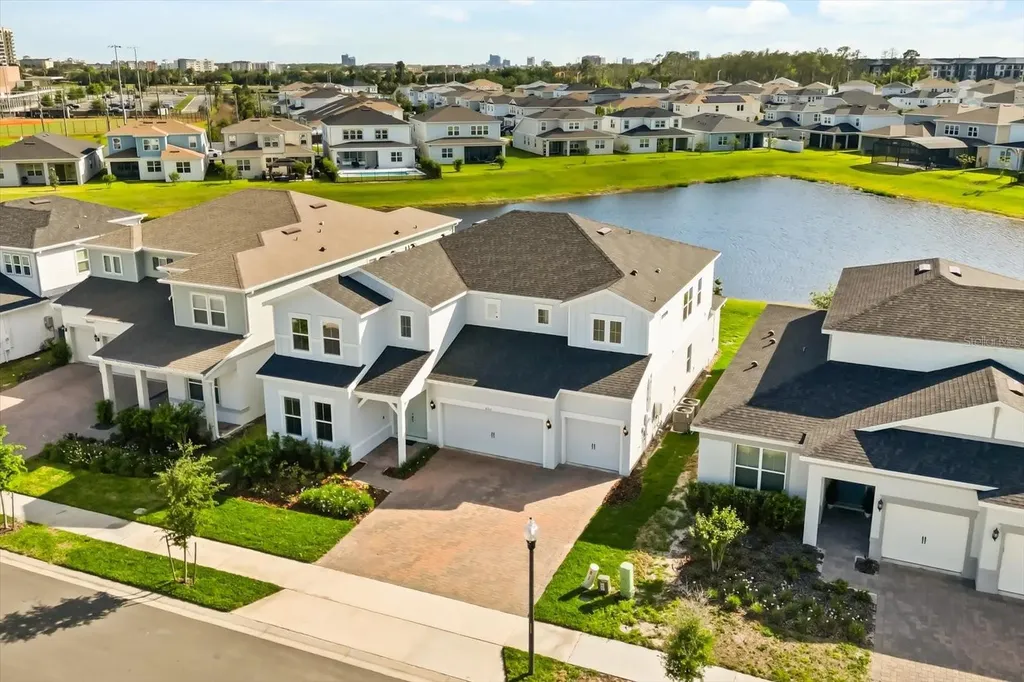 8352 Park Cliff Way Orlando FL 32836