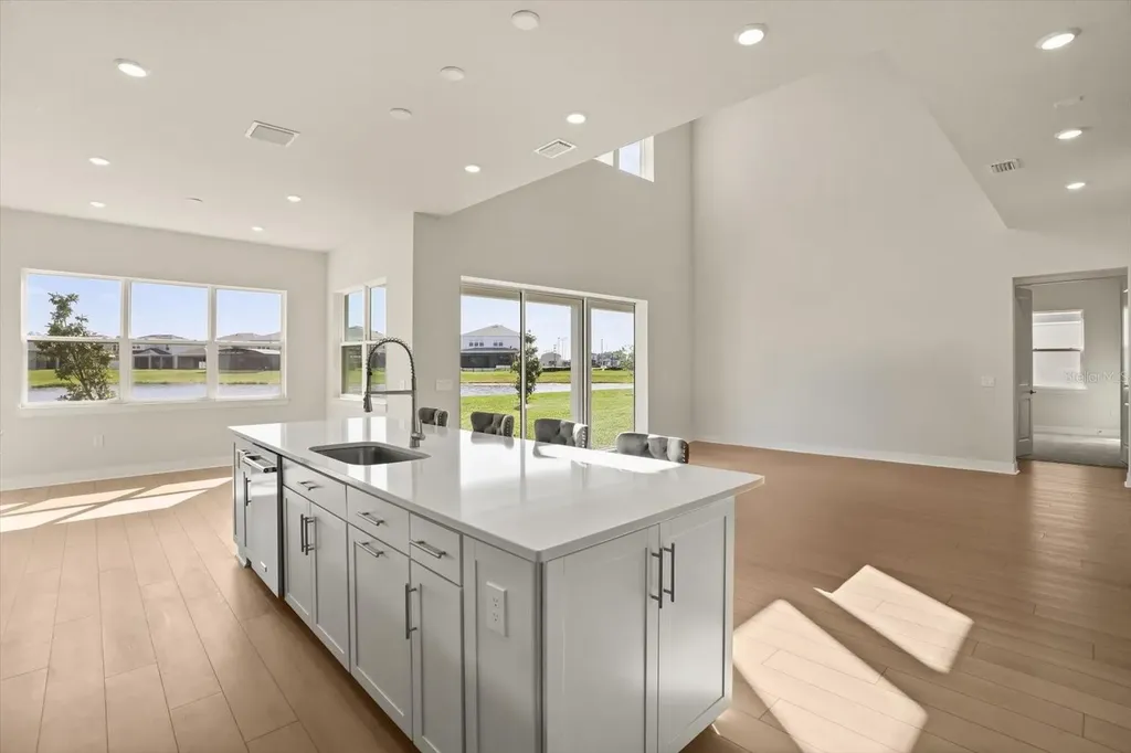 8352 Park Cliff Way Orlando FL 32836