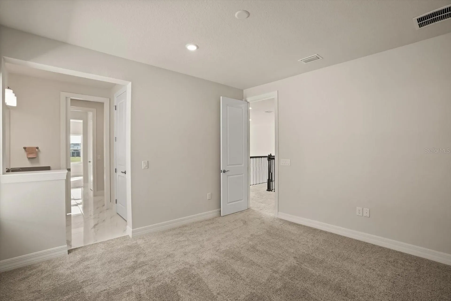 8352 Park Cliff Way Orlando FL 32836