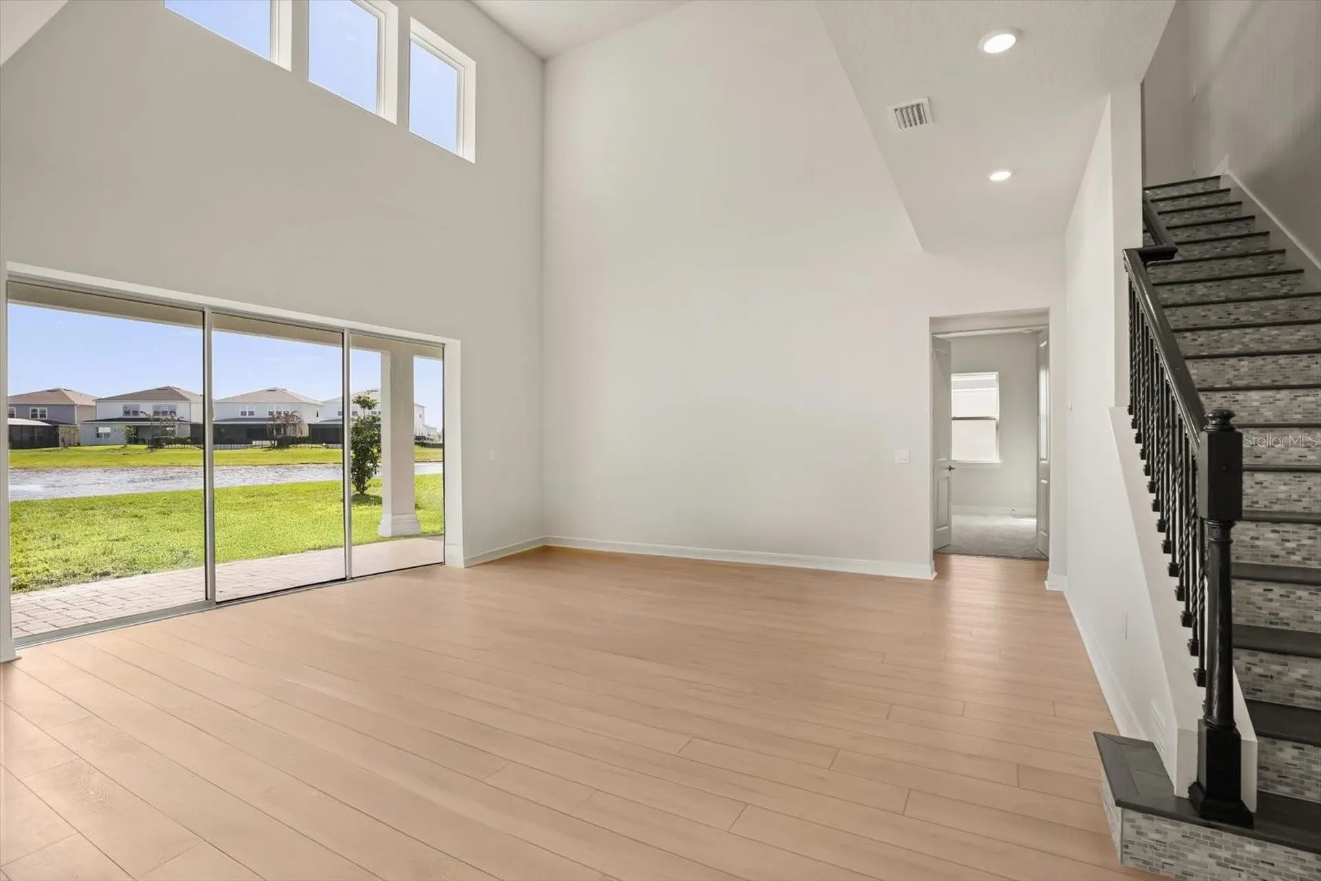8352 Park Cliff Way Orlando FL 32836