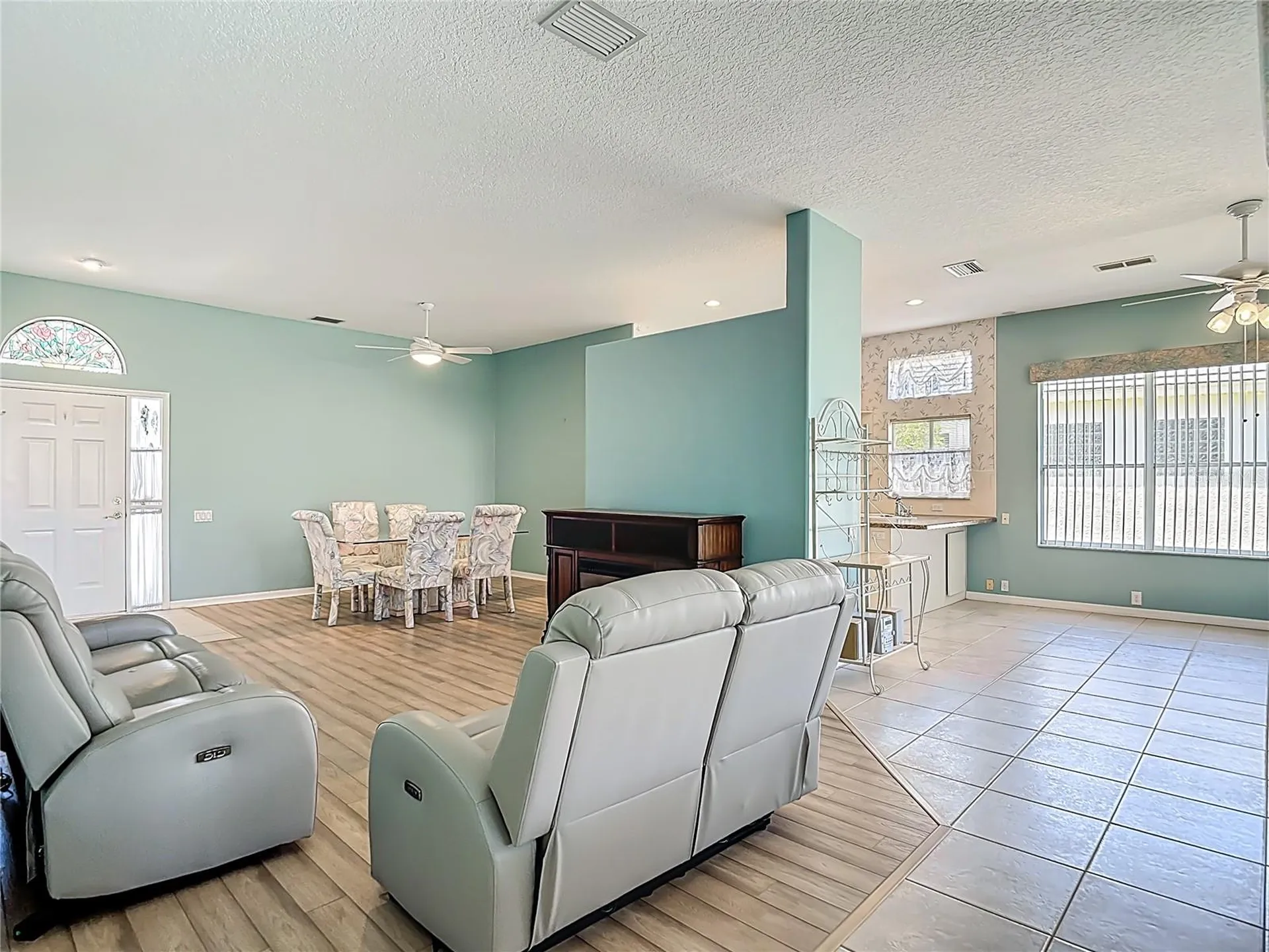 9289 Penelope Drive Weeki Wachee FL 34613