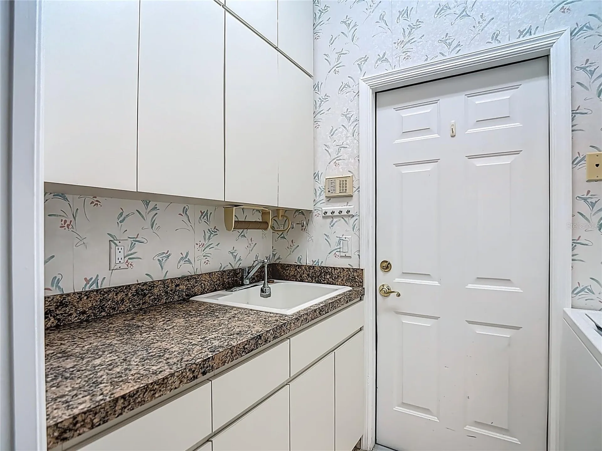 9289 Penelope Drive Weeki Wachee FL 34613