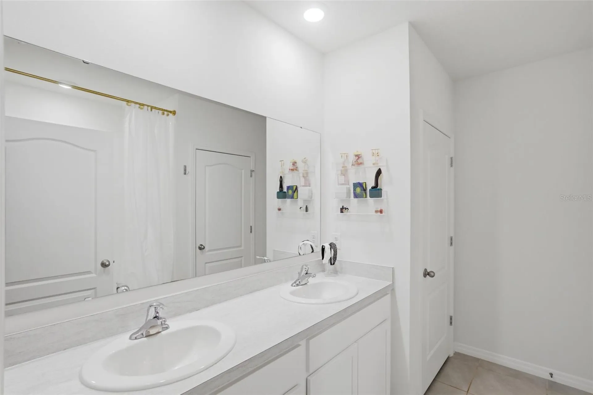 372 Pelham Park Drive Deland FL 32720