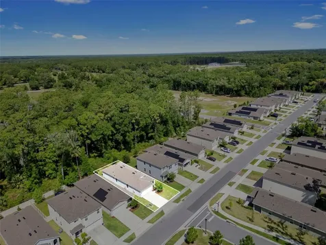 372 Pelham Park Drive Deland FL 32720