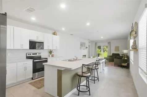 372 Pelham Park Drive Deland FL 32720
