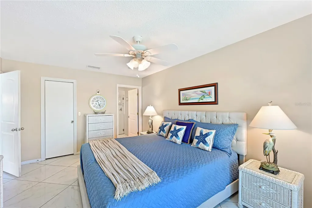 9505 Colonial Drive Bradenton FL 34210