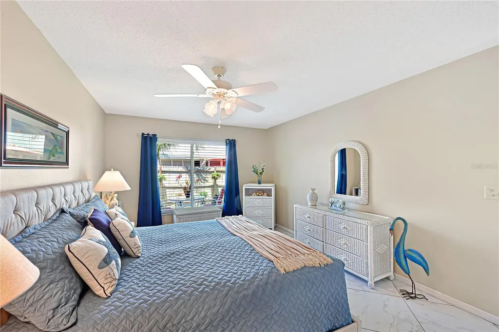 9505 Colonial Drive Bradenton FL 34210