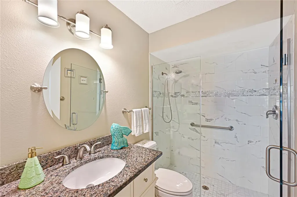 9505 Colonial Drive Bradenton FL 34210