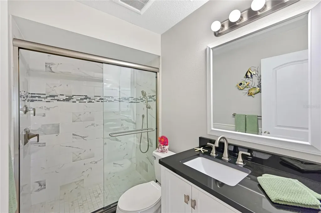 9505 Colonial Drive Bradenton FL 34210