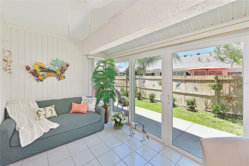 9505 Colonial Drive Bradenton FL 34210