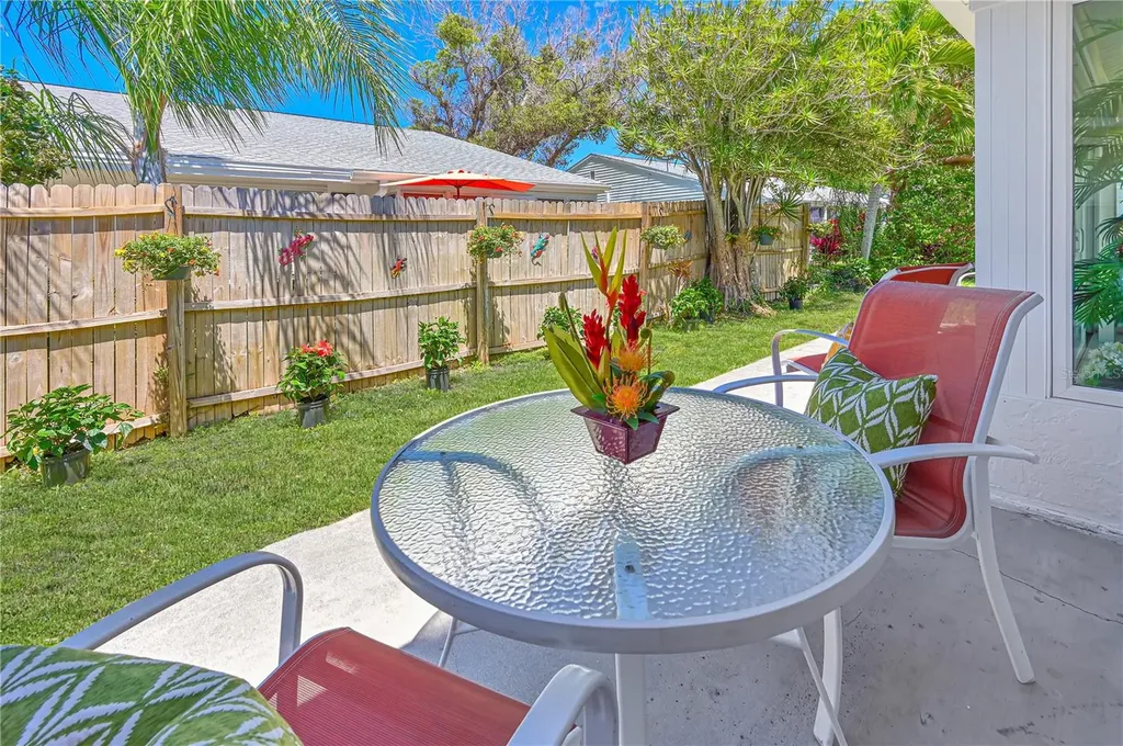 9505 Colonial Drive Bradenton FL 34210