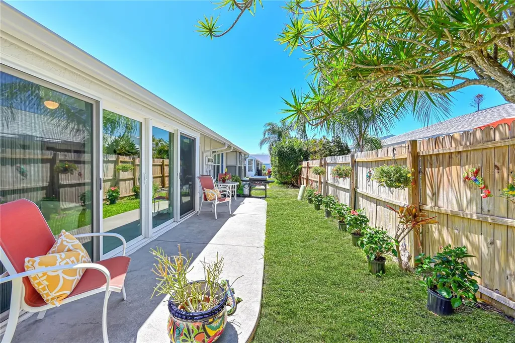 9505 Colonial Drive Bradenton FL 34210