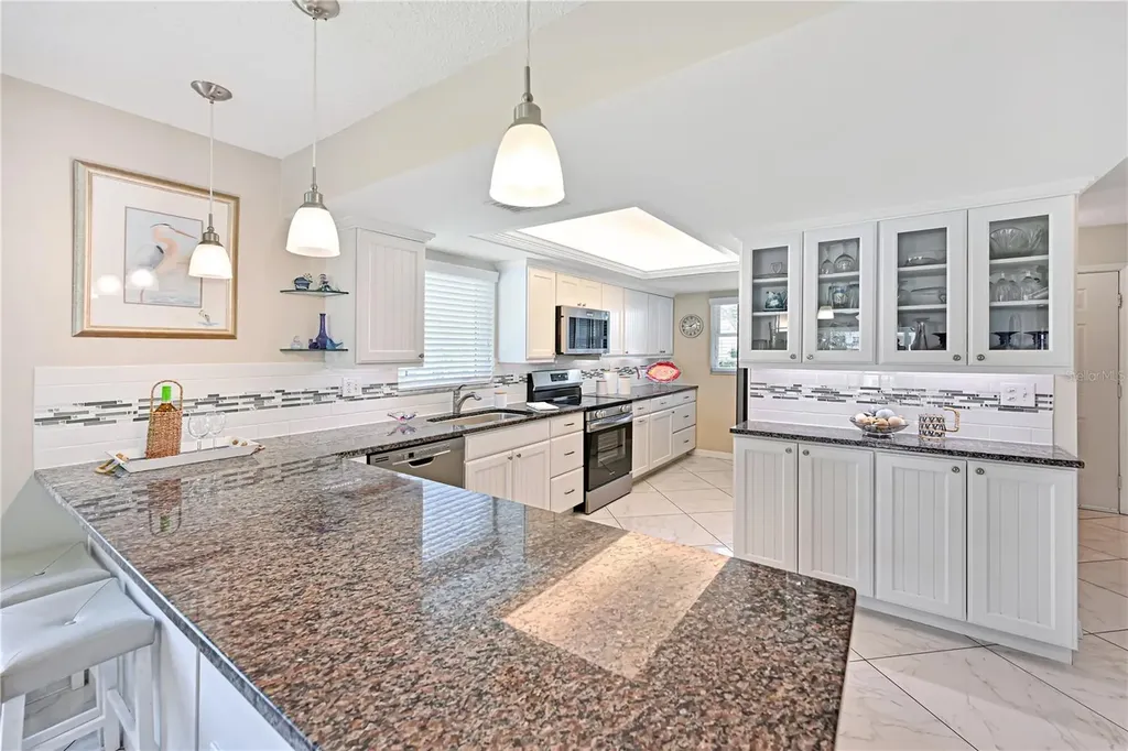 9505 Colonial Drive Bradenton FL 34210