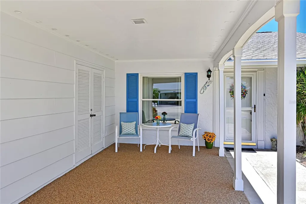 9505 Colonial Drive Bradenton FL 34210