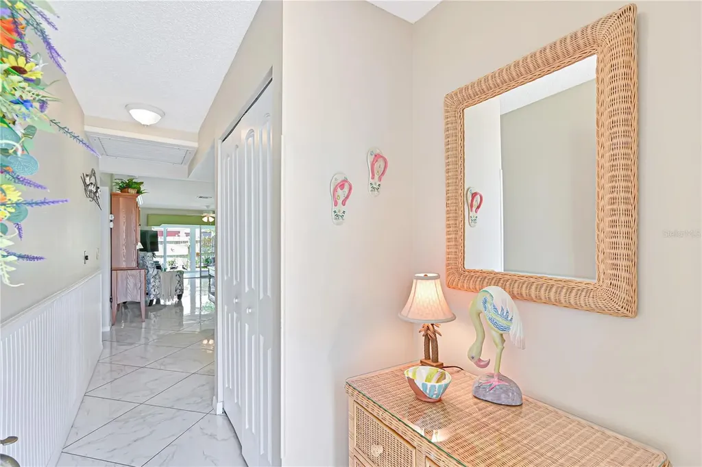 9505 Colonial Drive Bradenton FL 34210