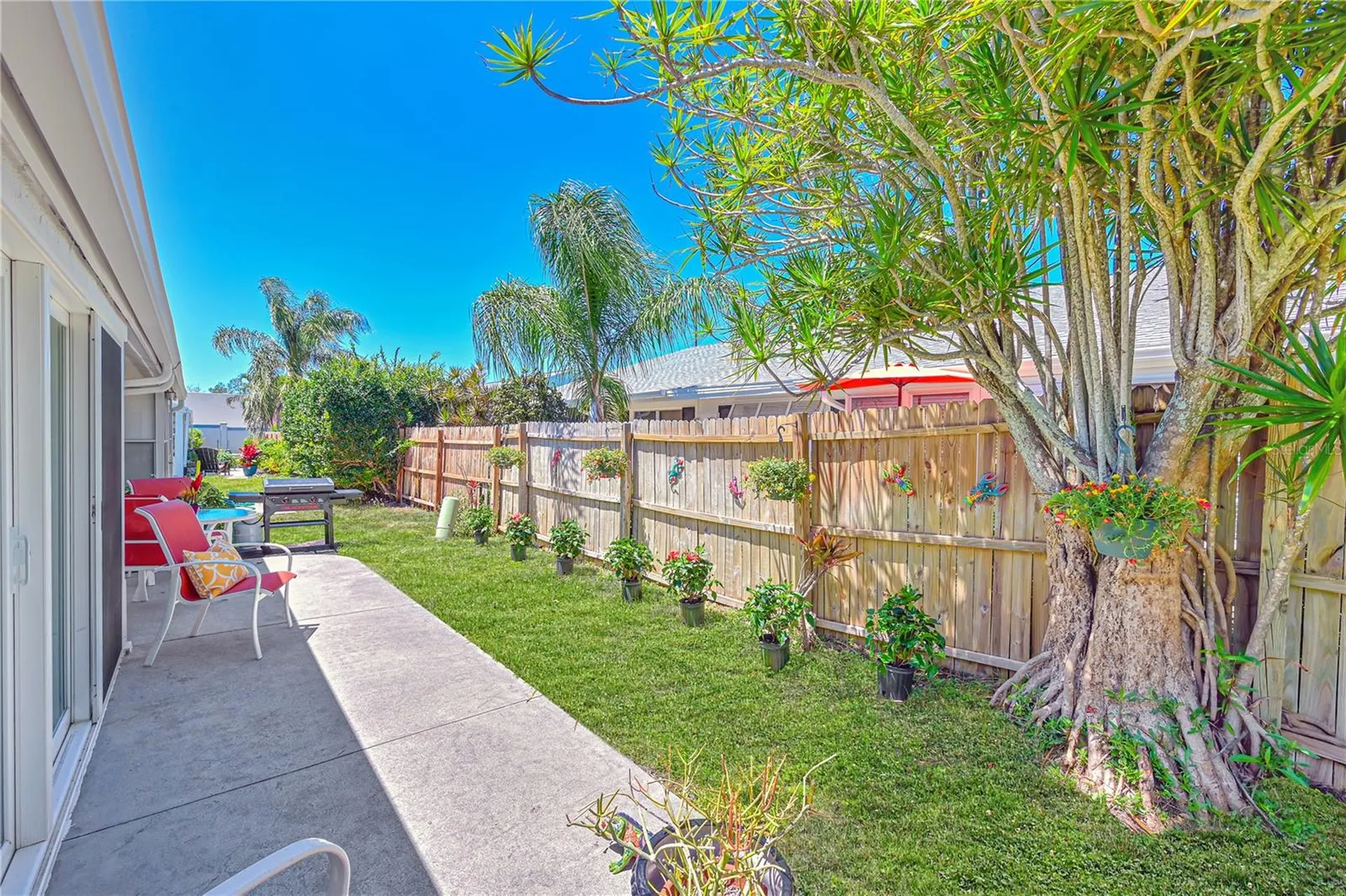 9505 Colonial Drive Bradenton FL 34210