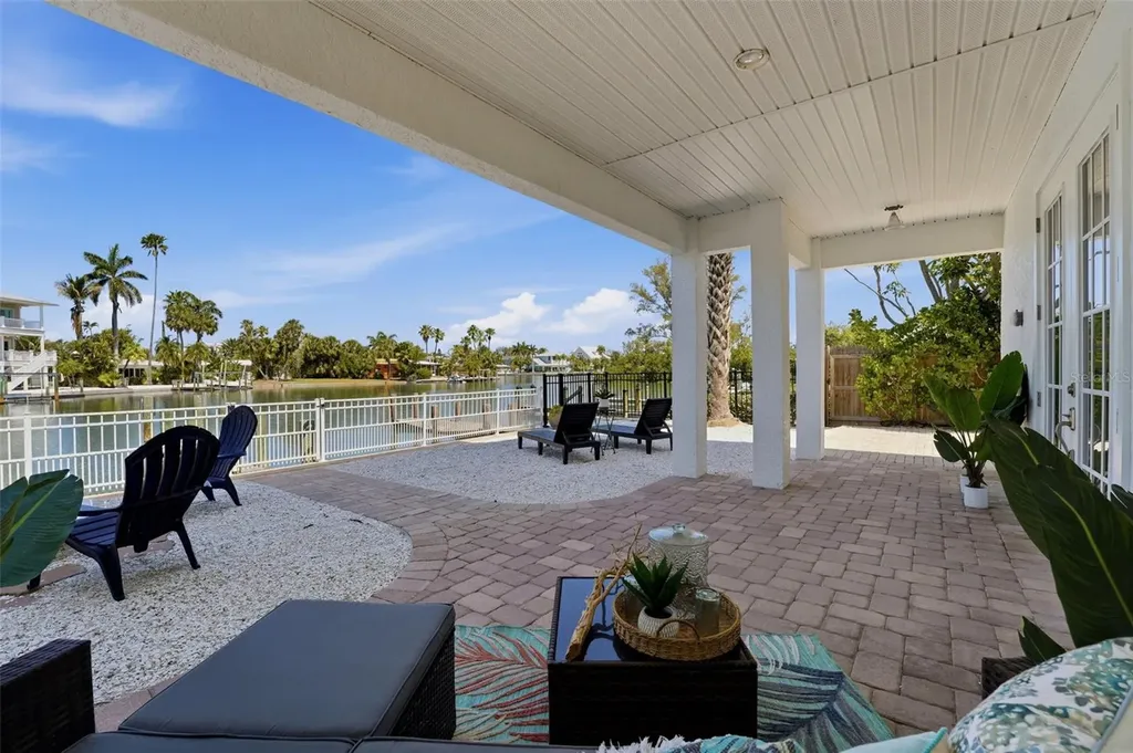 418 Pine Avenue Anna Maria FL 34216