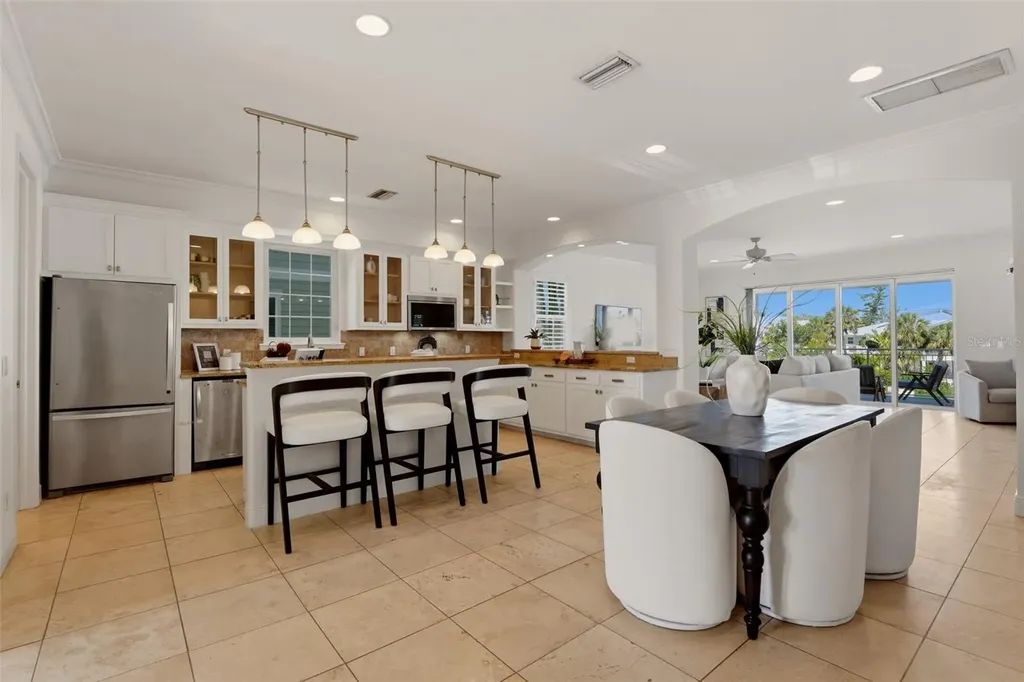 418 Pine Avenue Anna Maria FL 34216