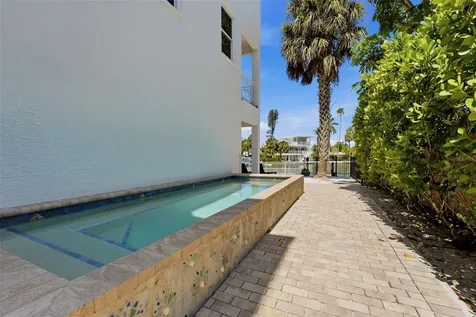 418 Pine Avenue Anna Maria FL 34216