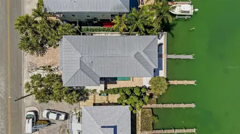 418 Pine Avenue Anna Maria FL 34216