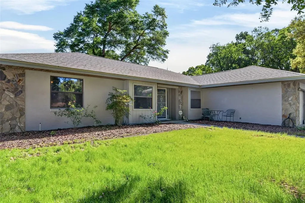 2393 W Fairway Loop Citrus Springs FL 34434