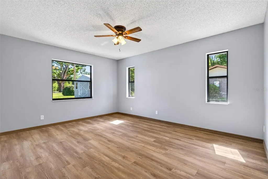 2393 W Fairway Loop Citrus Springs FL 34434